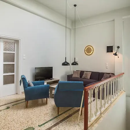 Old Harbor Christos Apartment