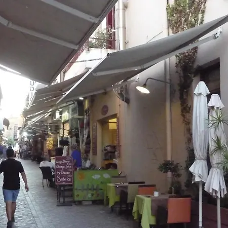 Old Harbor Christos Χανιά